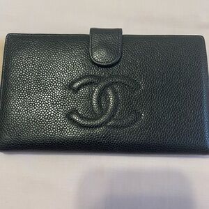 CHANEL Black Textured Leather Wallet